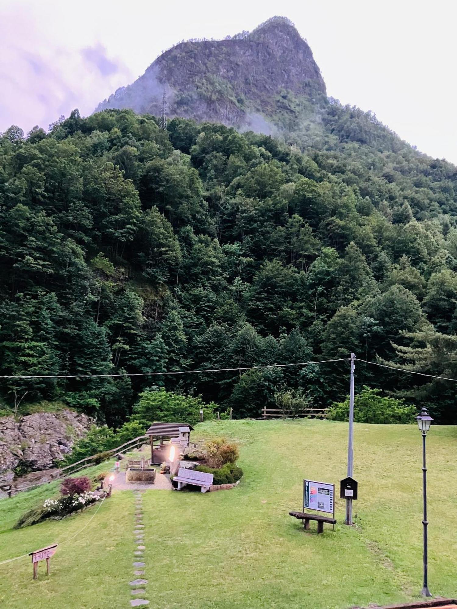 Bed and Breakfast Ospitalita Rurale Familiare Land Wasser Varallo Exteriér fotografie